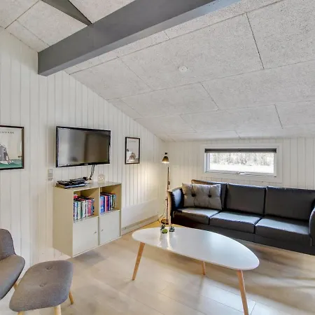 Hariette By Interhome Give